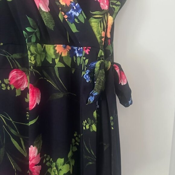 Brand New Le Lis Faux Wrap Knit Maxi Dress in Navy and Floral  - XL with Tag - Picture 3 of 6
